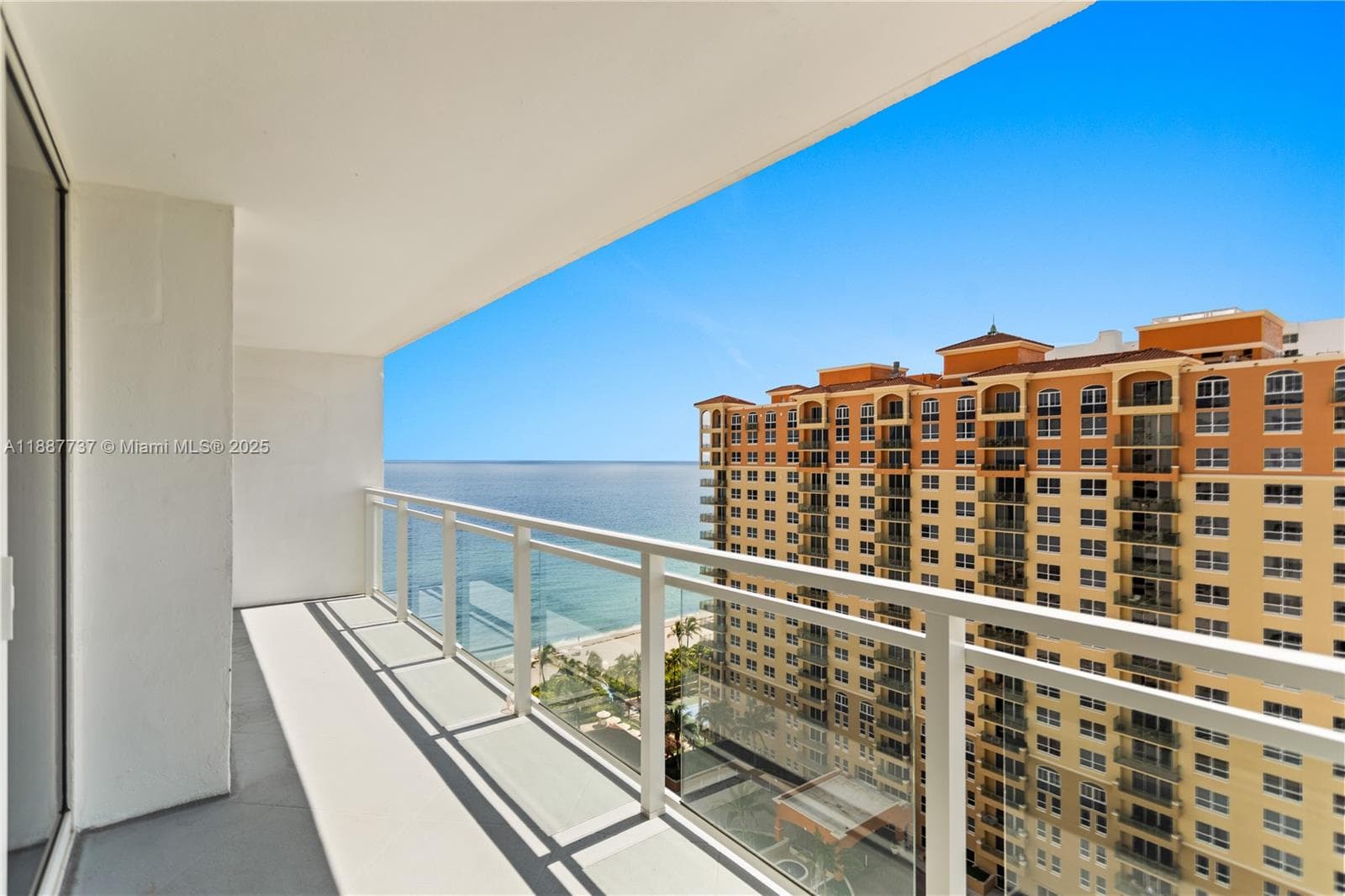 2030 Ocean Dr 2