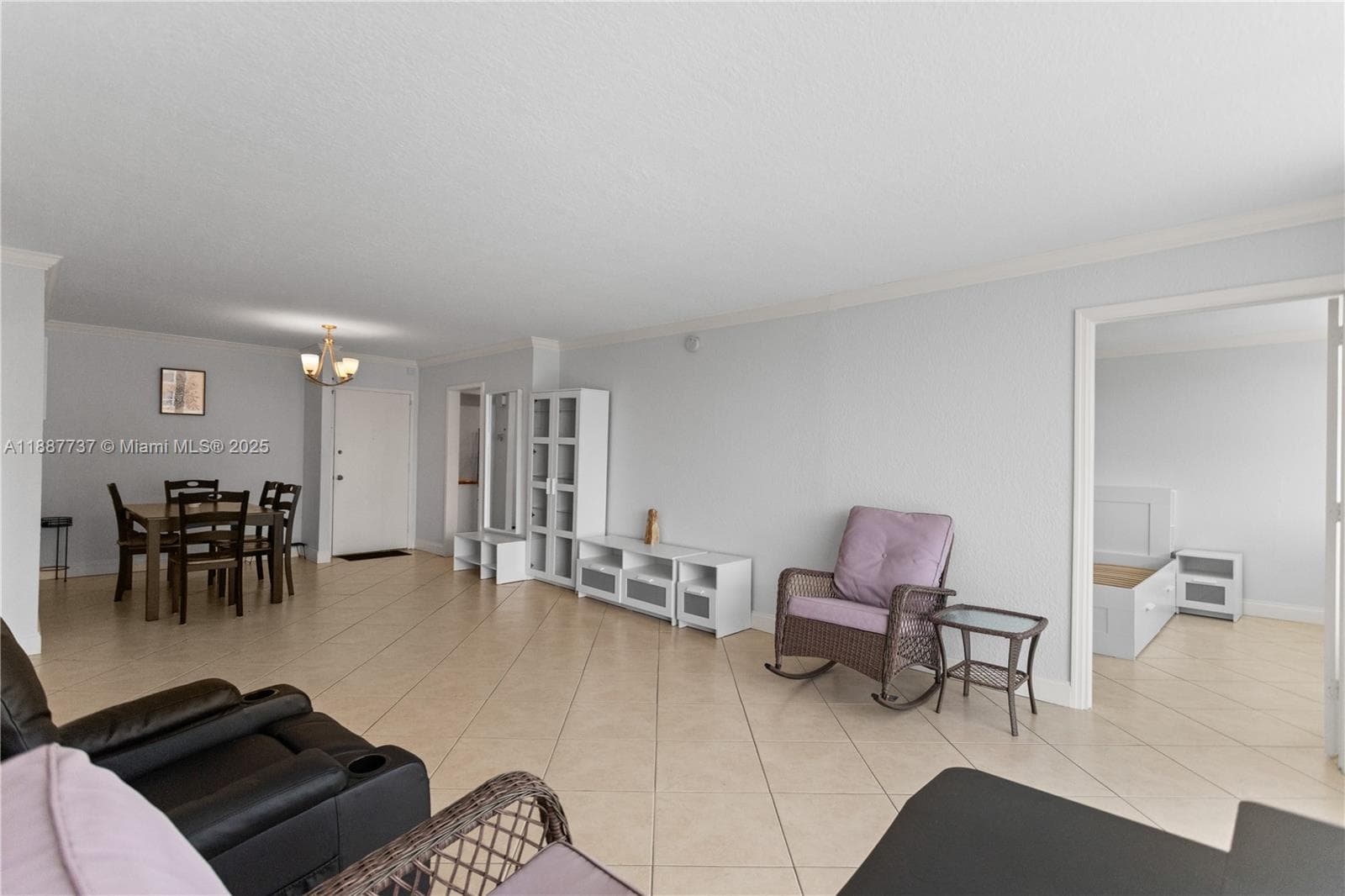2030 Ocean Dr 1710 photo 13