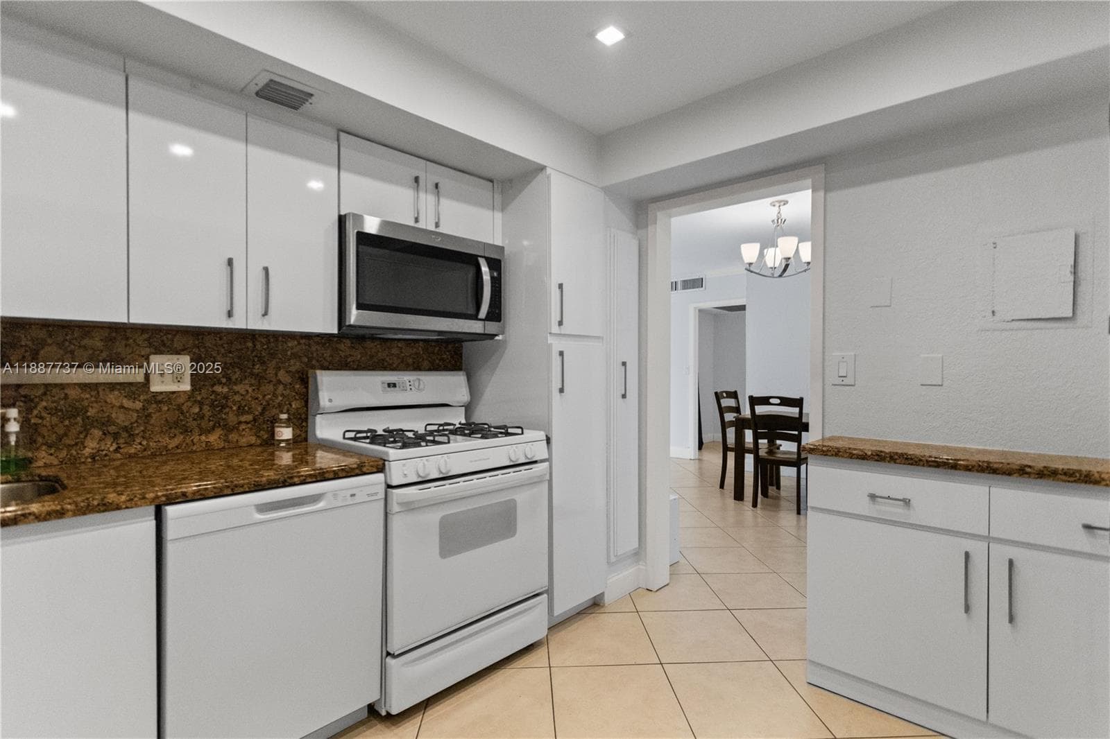 2030 Ocean Dr 4