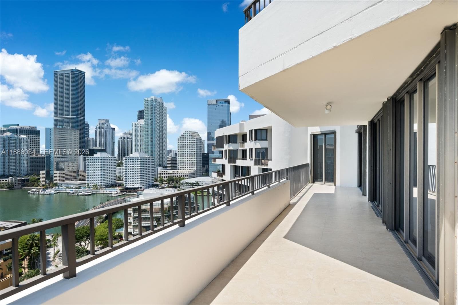 520 Brickell Key Drive UPH-03 photo 13