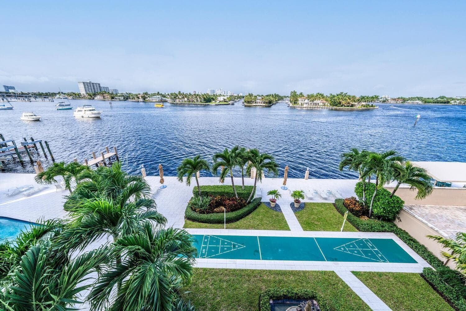 215 N Birch Road #4c 3