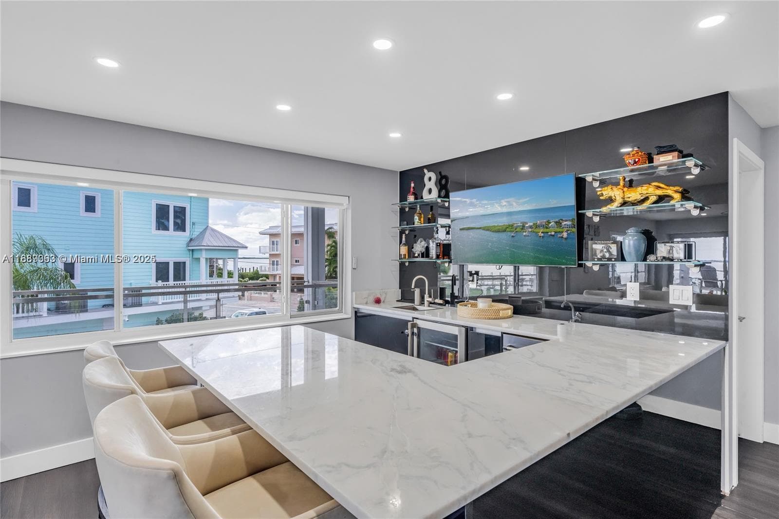 67 Bounty Ln 4