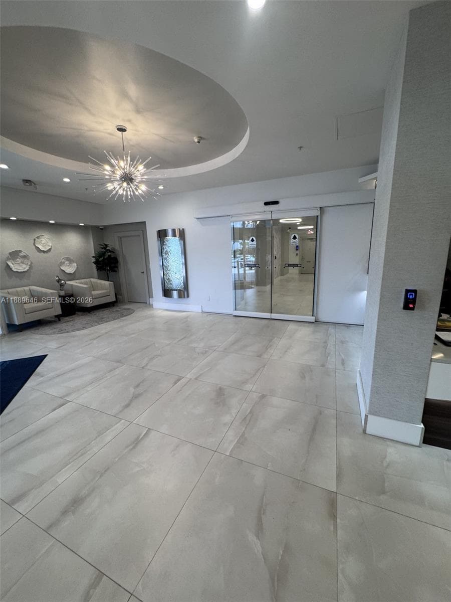 3001 S Ocean Dr 907 photo 3