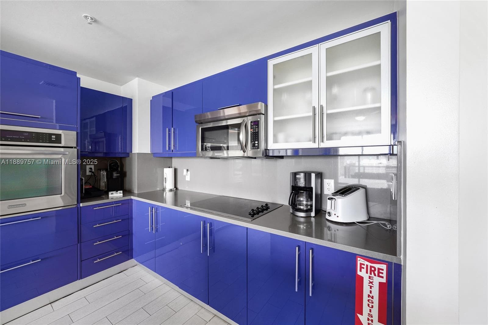 3101 Bayshore Dr 4