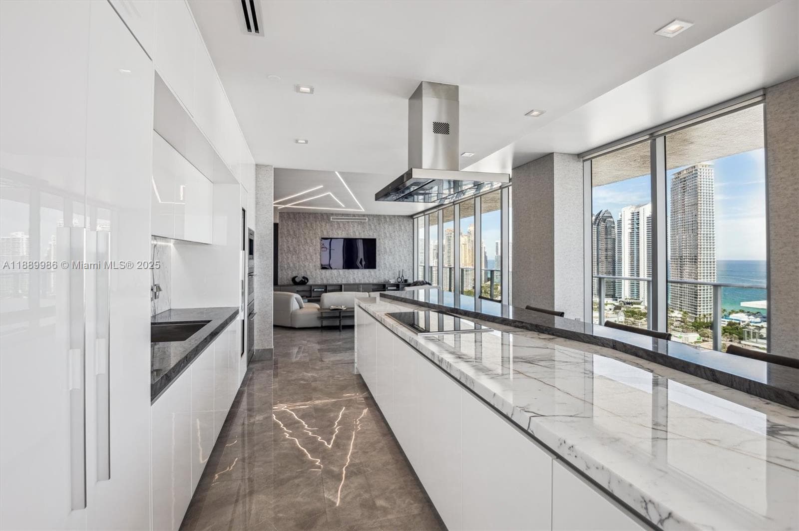 330 Sunny Isles Blvd 5-UPH04 photo 7