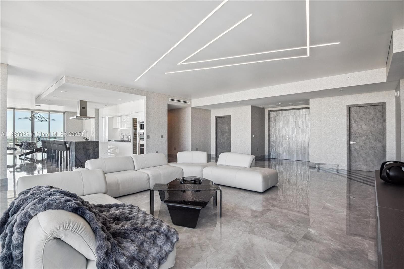 330 Sunny Isles Blvd 4