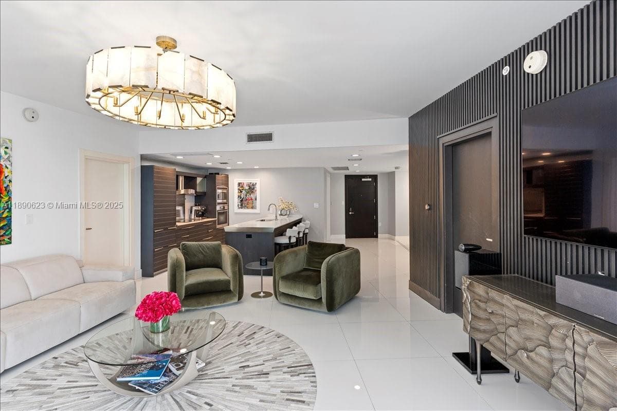 200 Biscayne Boulevard Way #3608 4