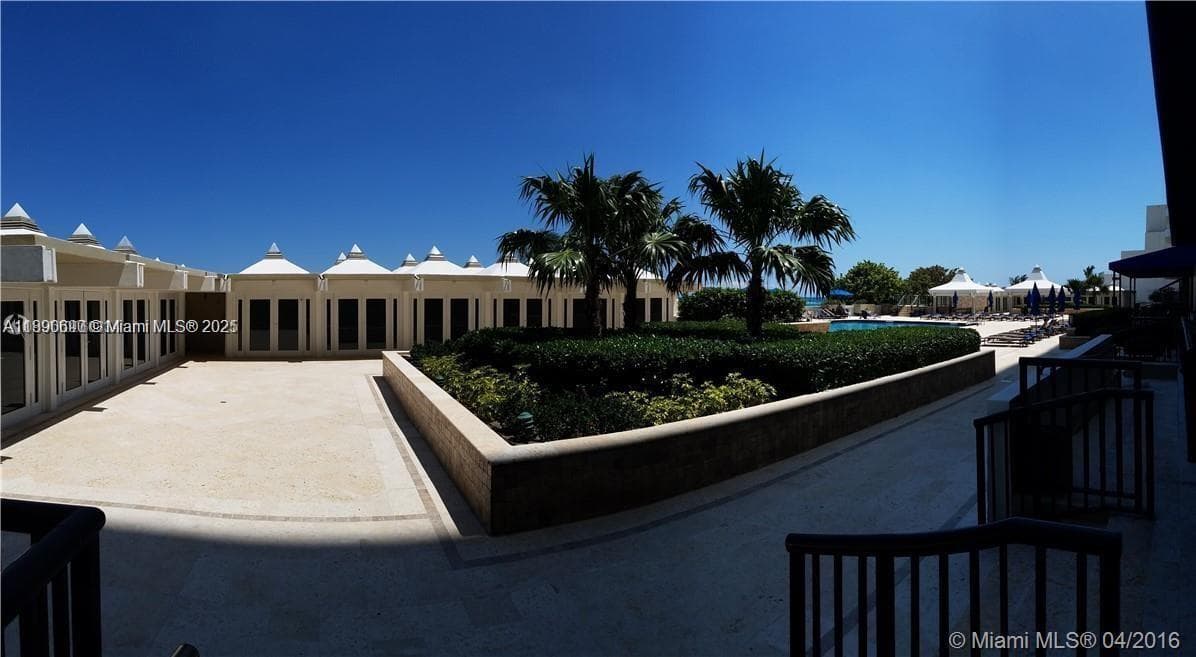 5555 Collins Ave 11U photo 6