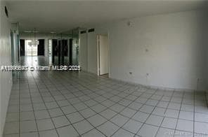 5555 Collins Ave 11U photo 9