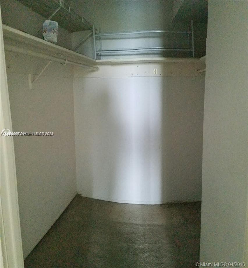5555 Collins Ave 11U photo 10