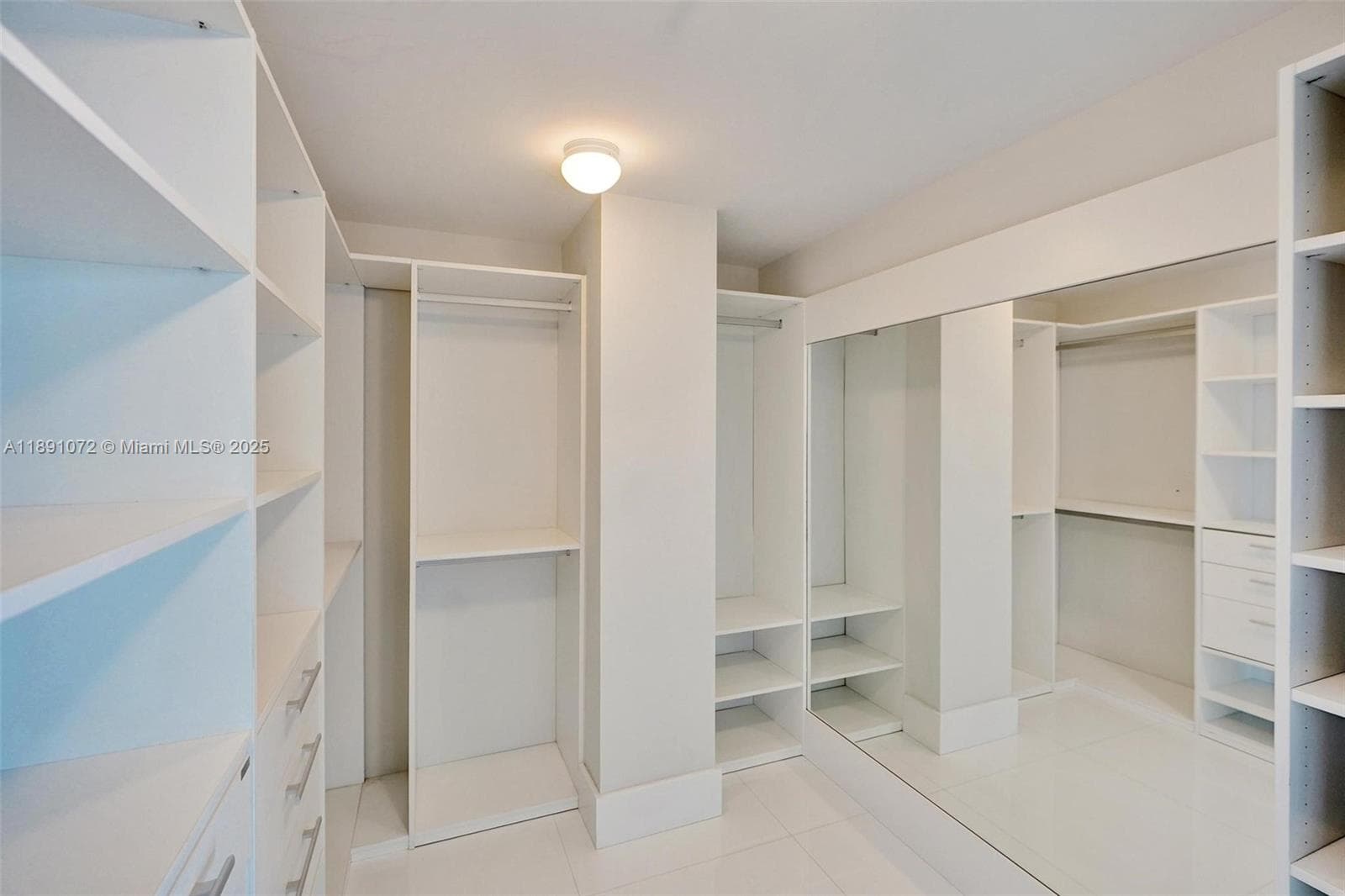 17301 Biscayne Blvd 708 photo 17