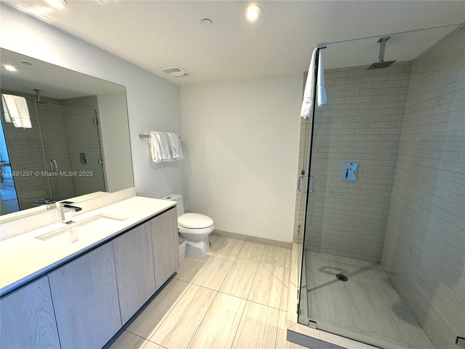 4010 Ocean Dr T3503 photo 24