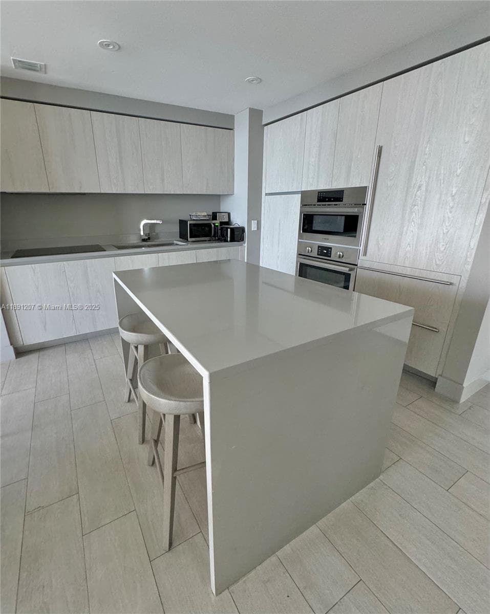 4010 Ocean Dr T3503 photo 10