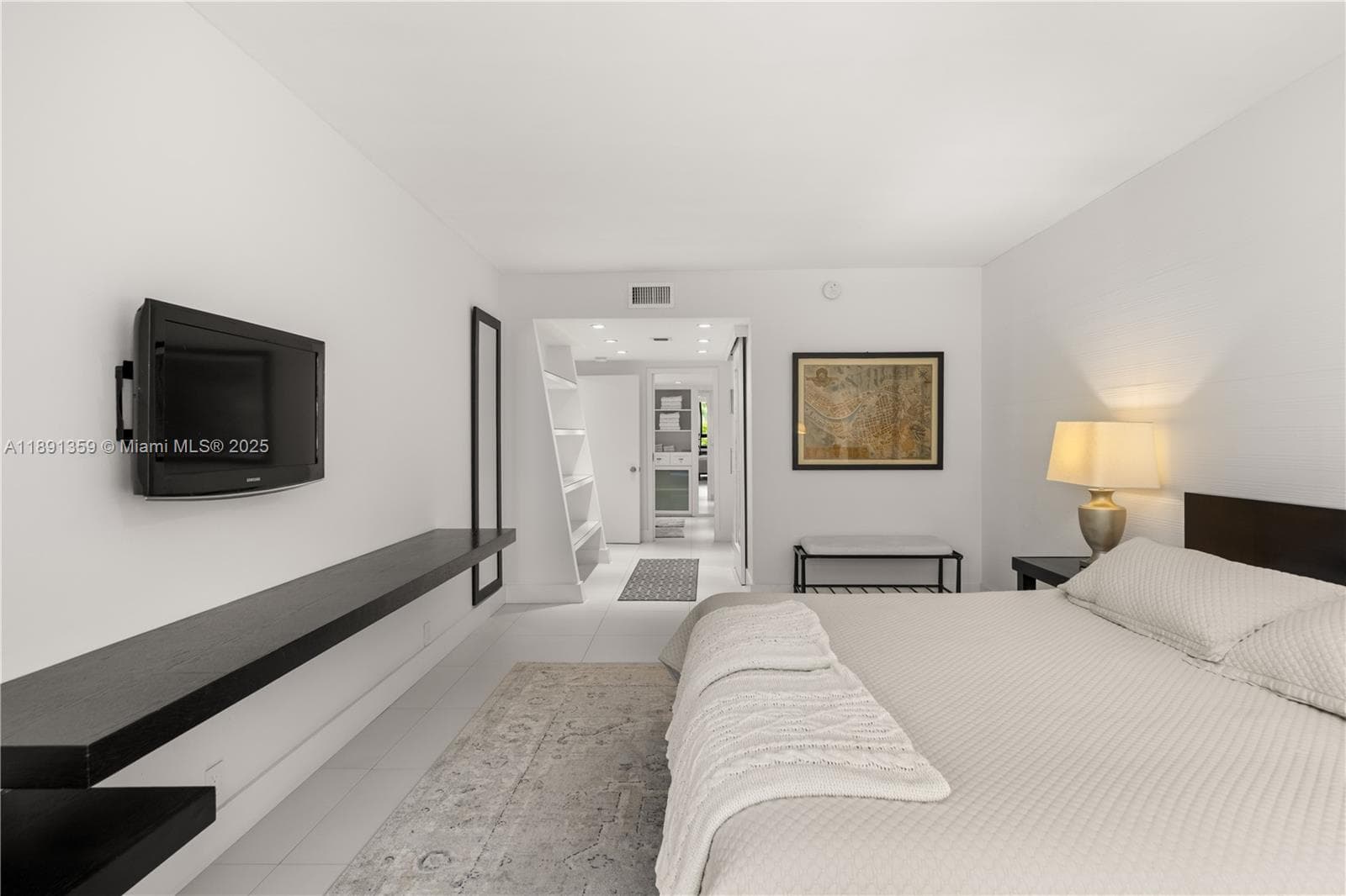 101 Crandon Blvd 379 photo 7