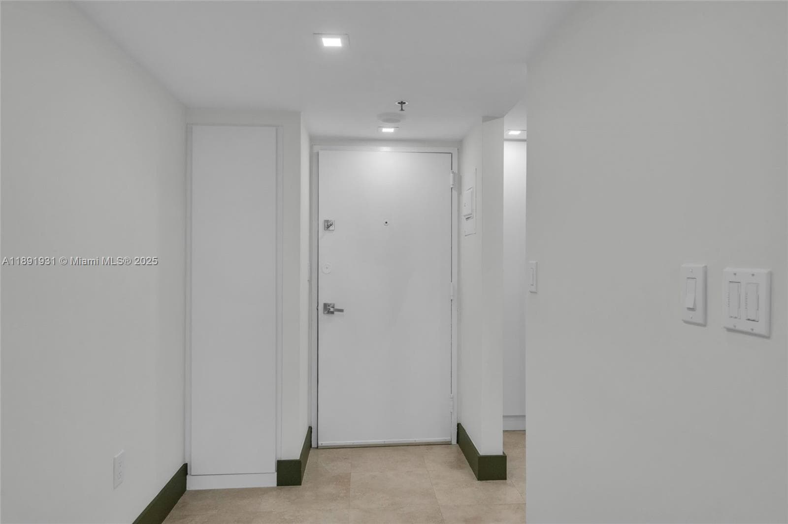 20515 E Country Club Dr 343 photo 6