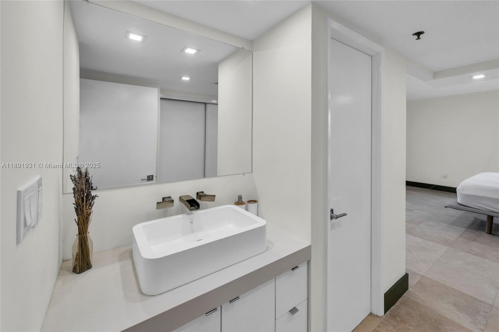 20515 E Country Club Dr 343 photo 17