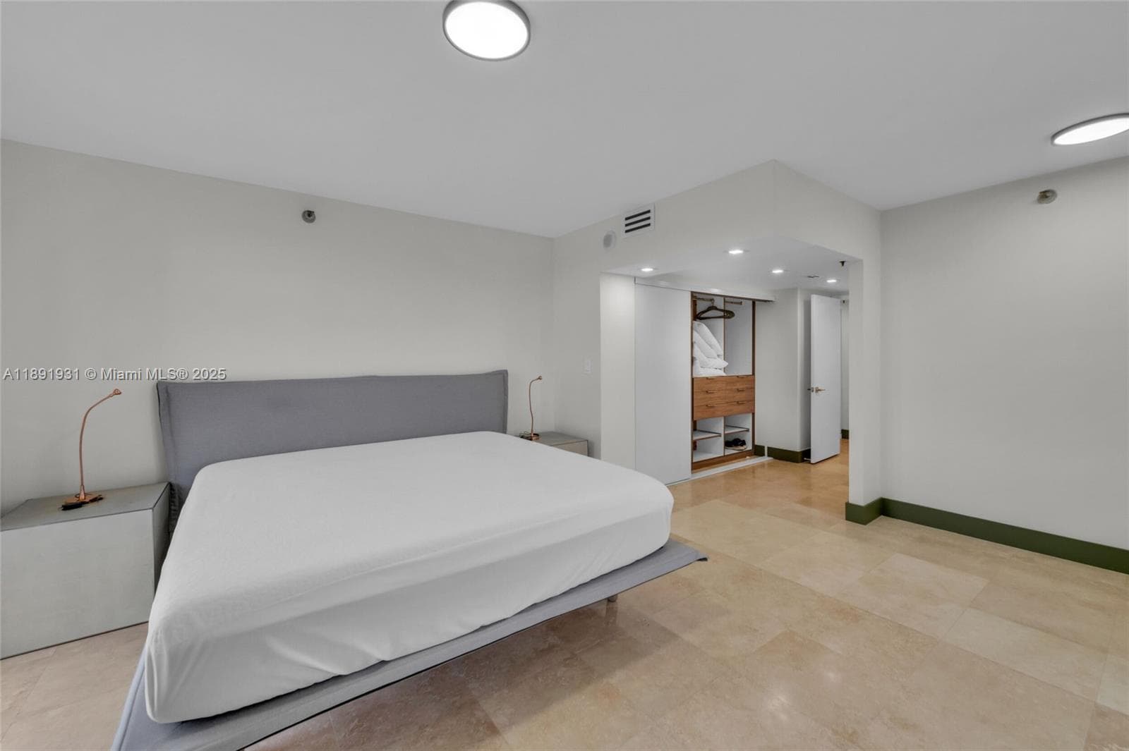 20515 E Country Club Dr 343 photo 20