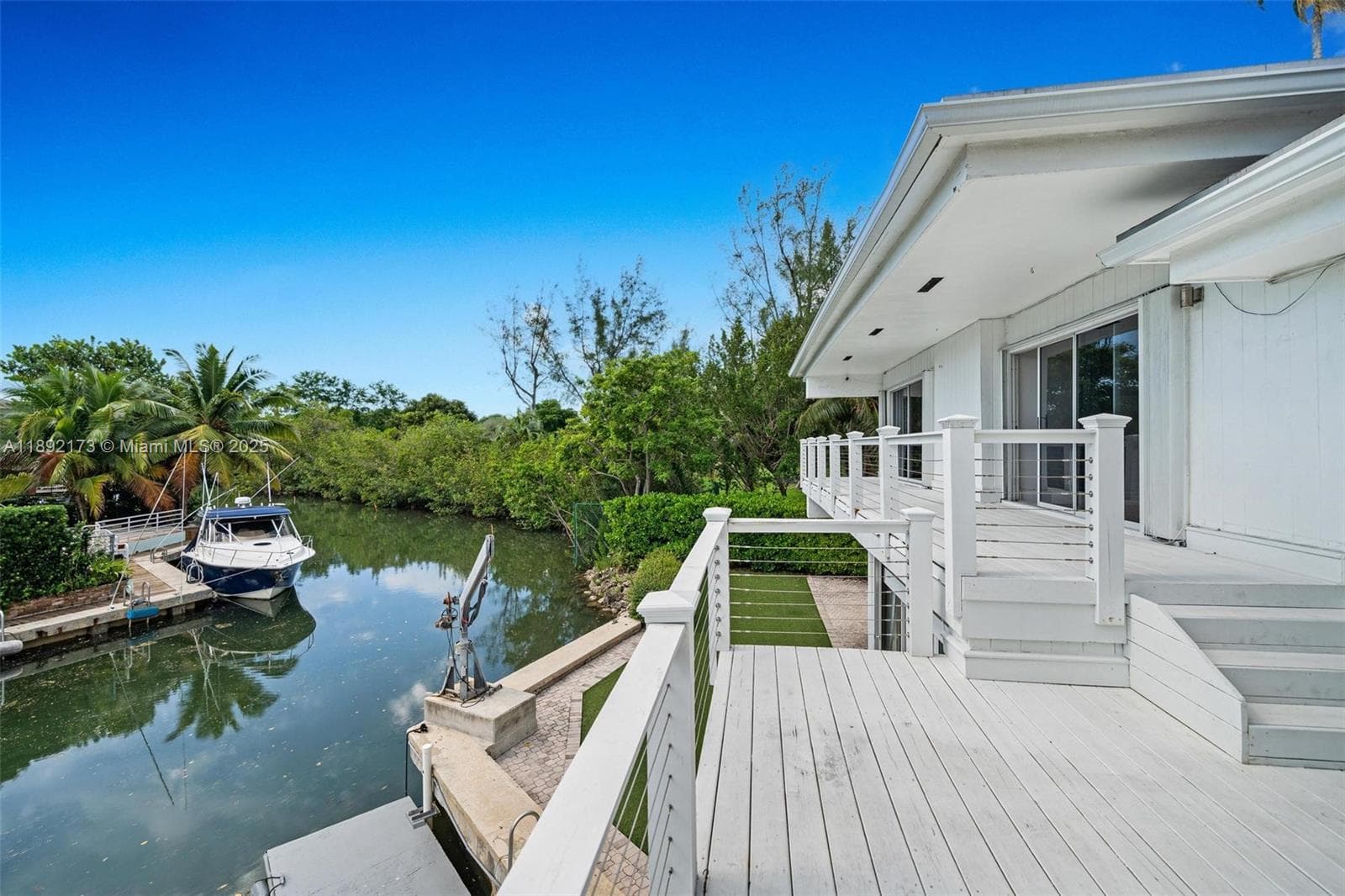 2120 Bayshore Dr photo 15