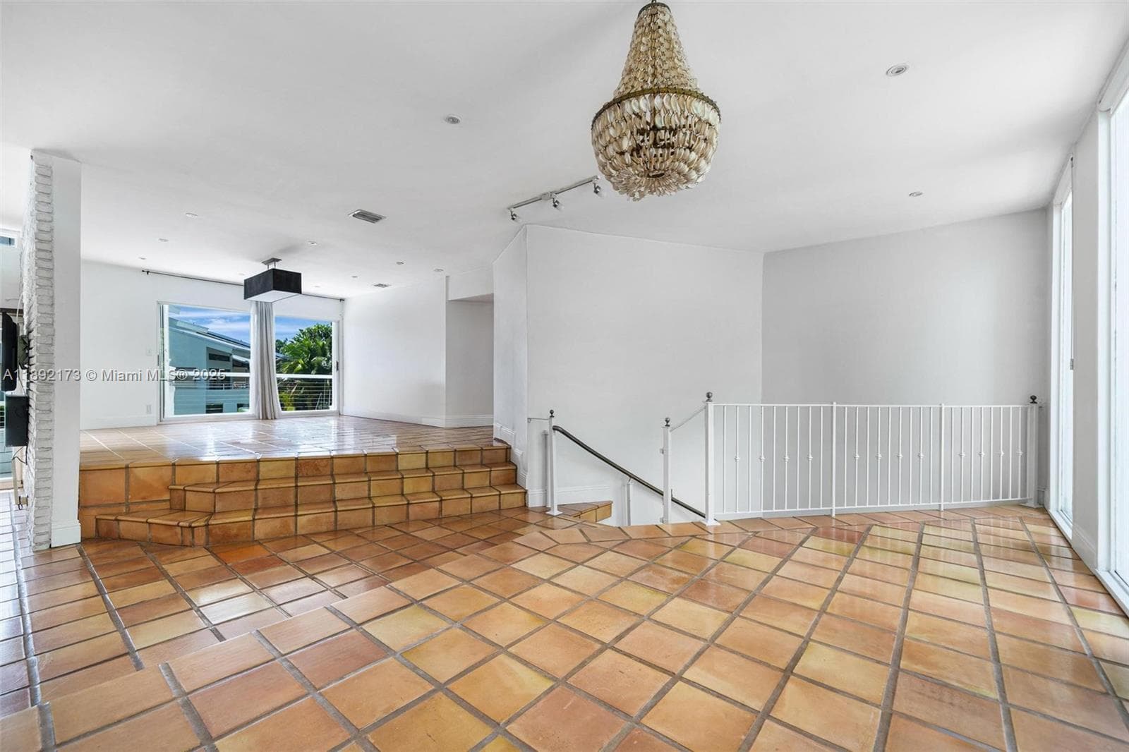 2120 Bayshore Dr photo 11