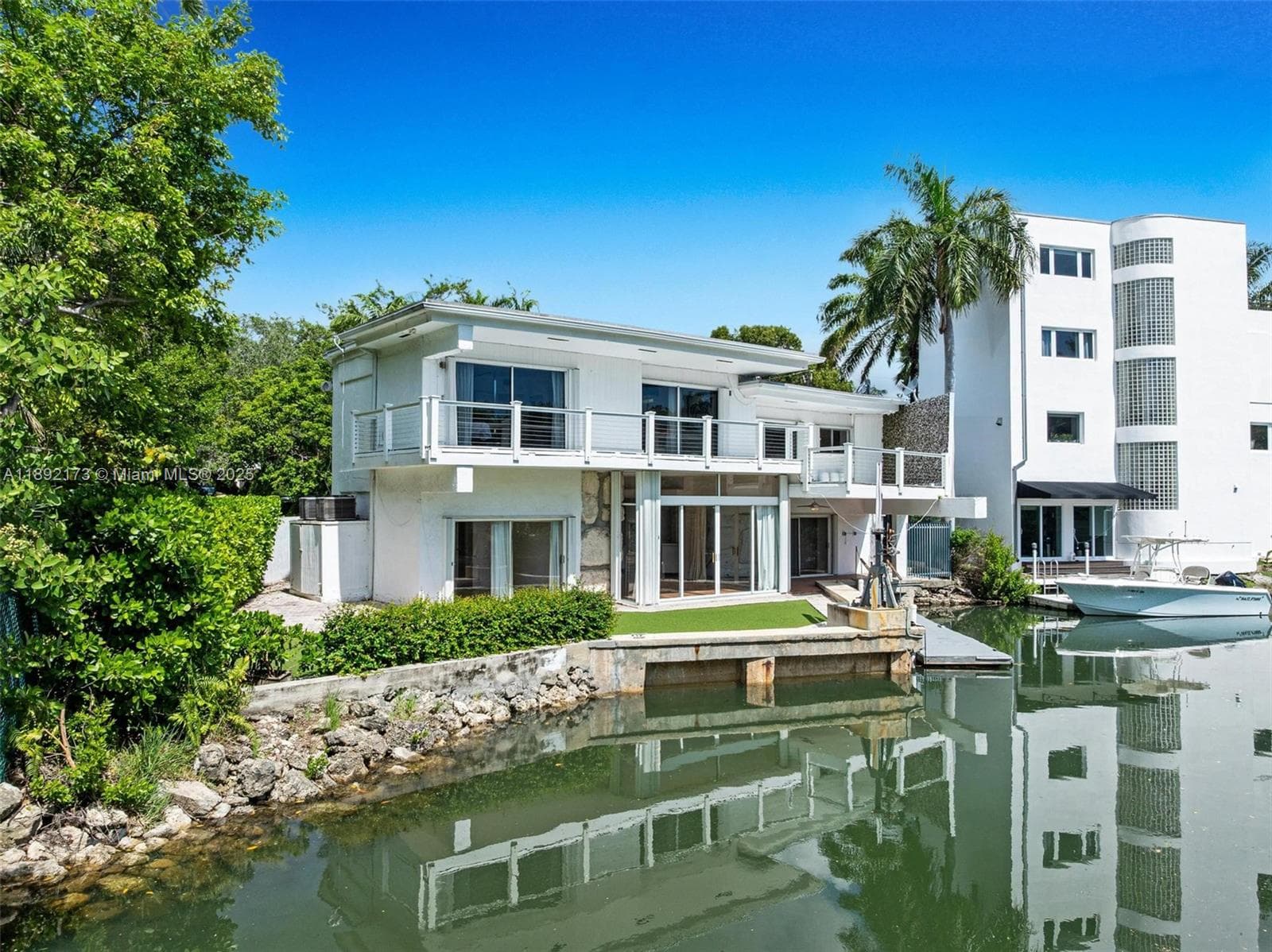 2120 Bayshore Dr photo 25