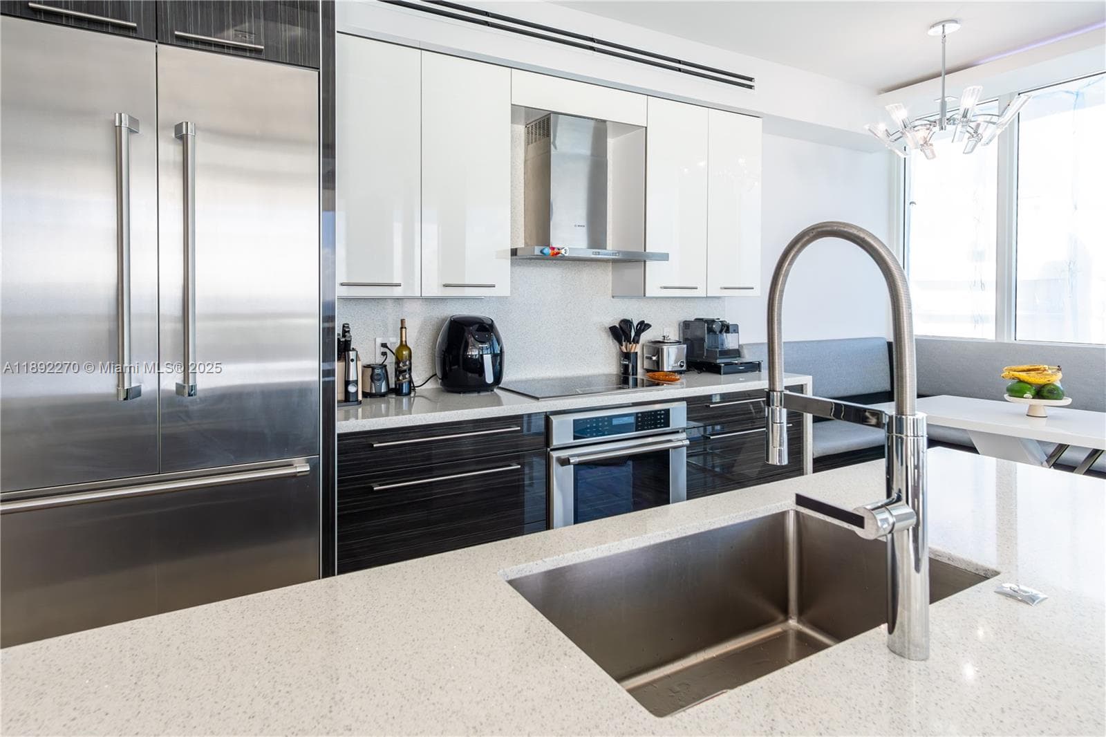 16425 Collins Ave OS16A photo 17