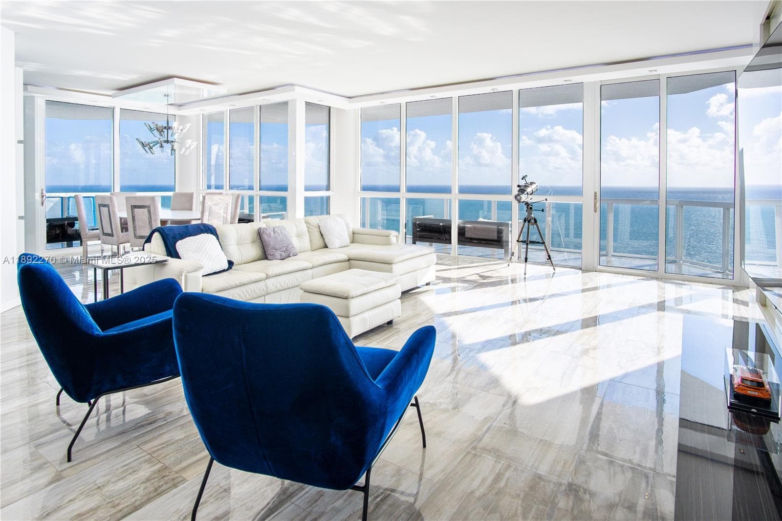 16425 Collins Ave 1