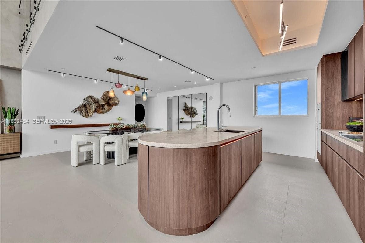 888 Biscayne Blvd PH 5704 photo 17