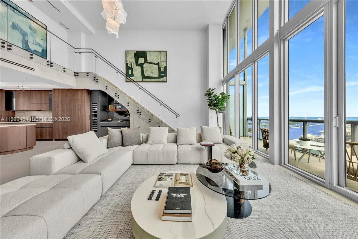 888 Biscayne Blvd 5