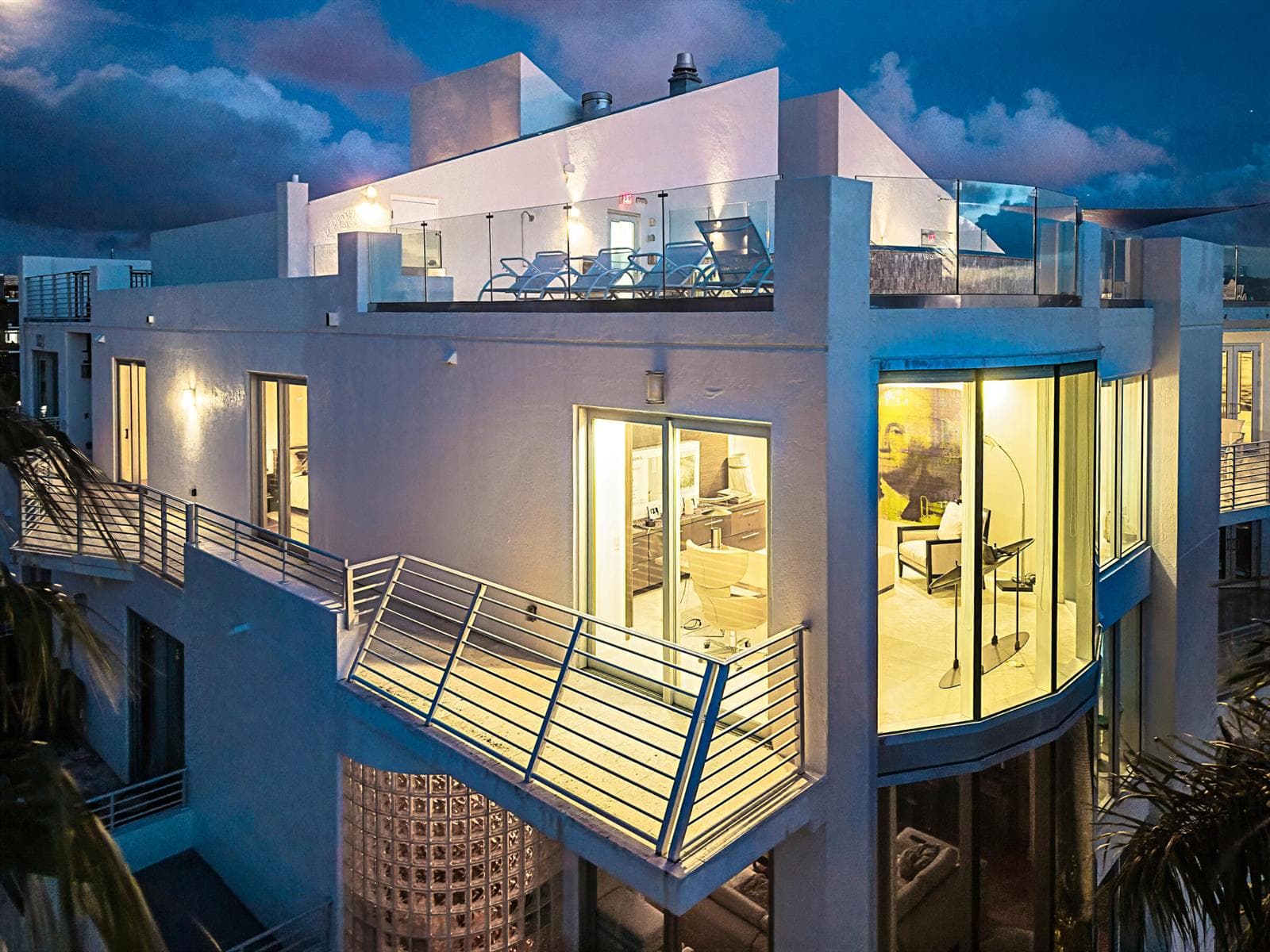 301 Hendricks Isle #10 5