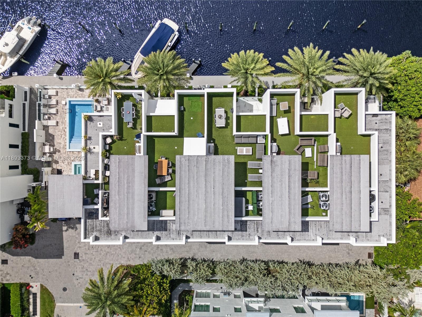 259 Shore Ct 3