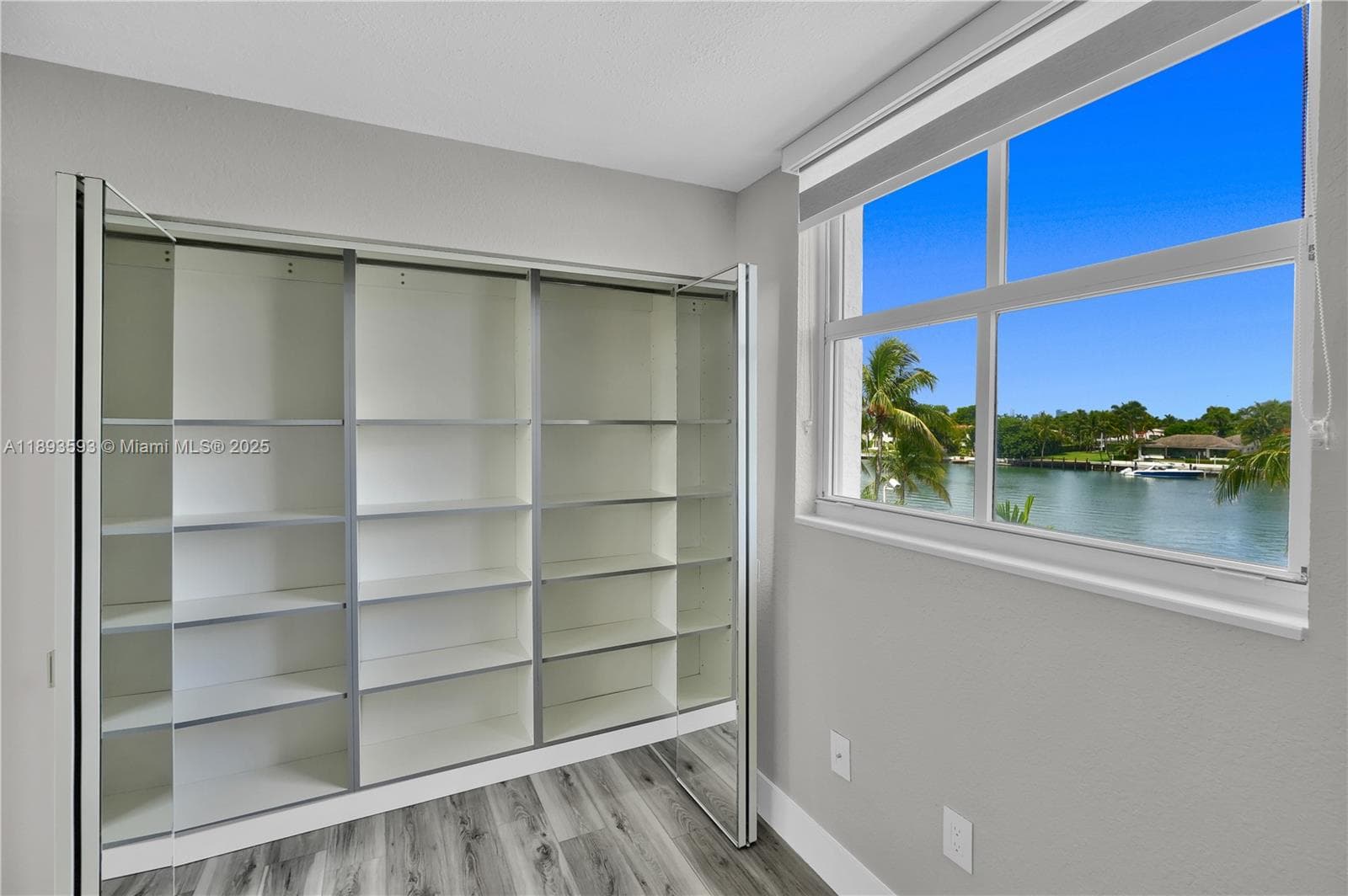 5880 Collins Ave 403 photo 19