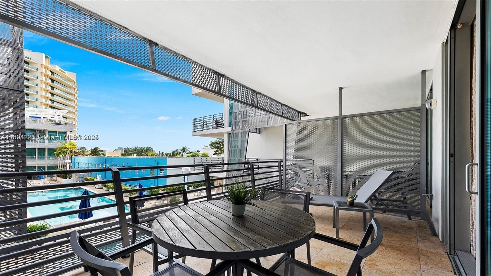 1437 Collins Ave 327 photo 19
