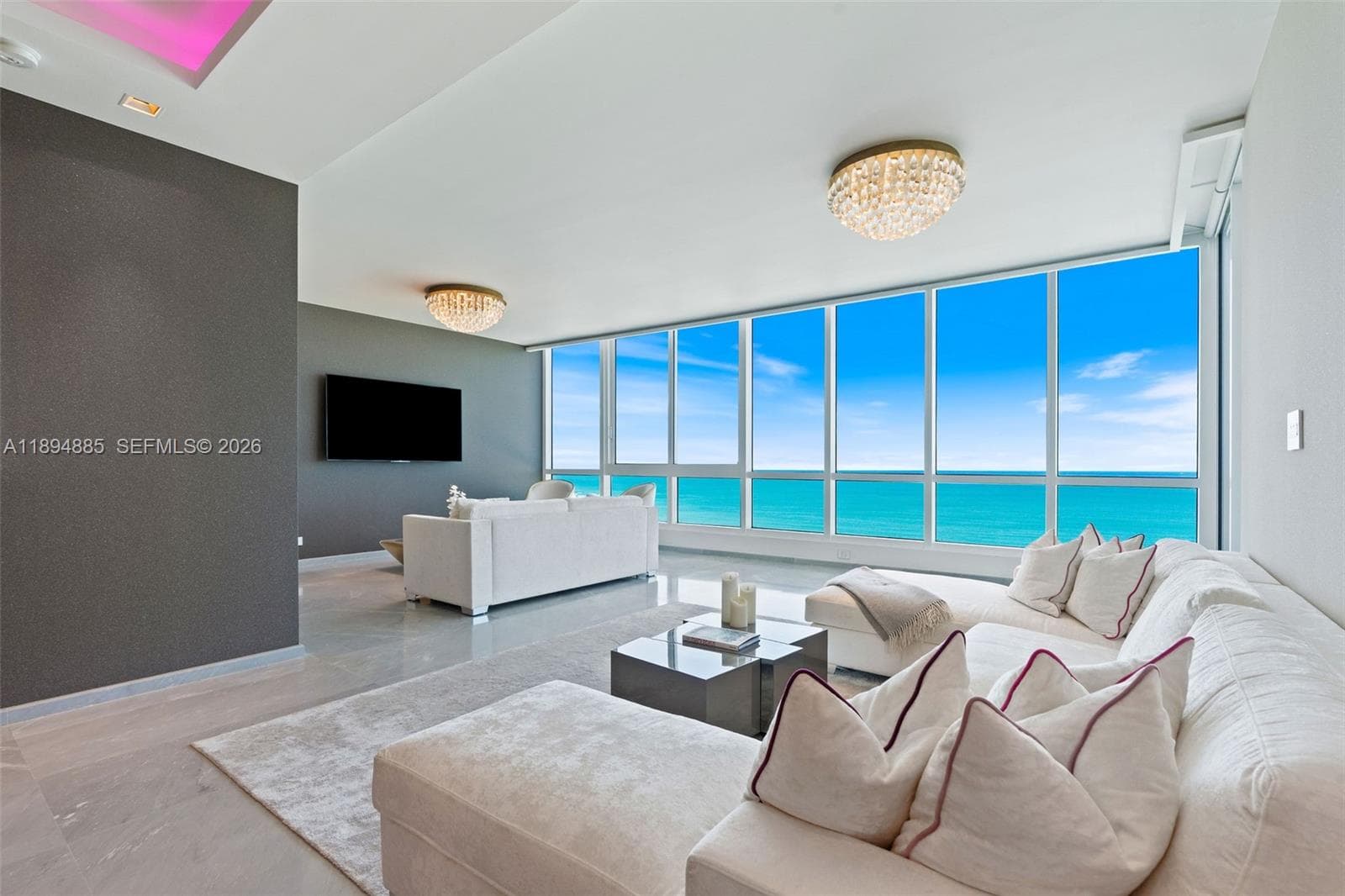 100 Pointe Dr 4