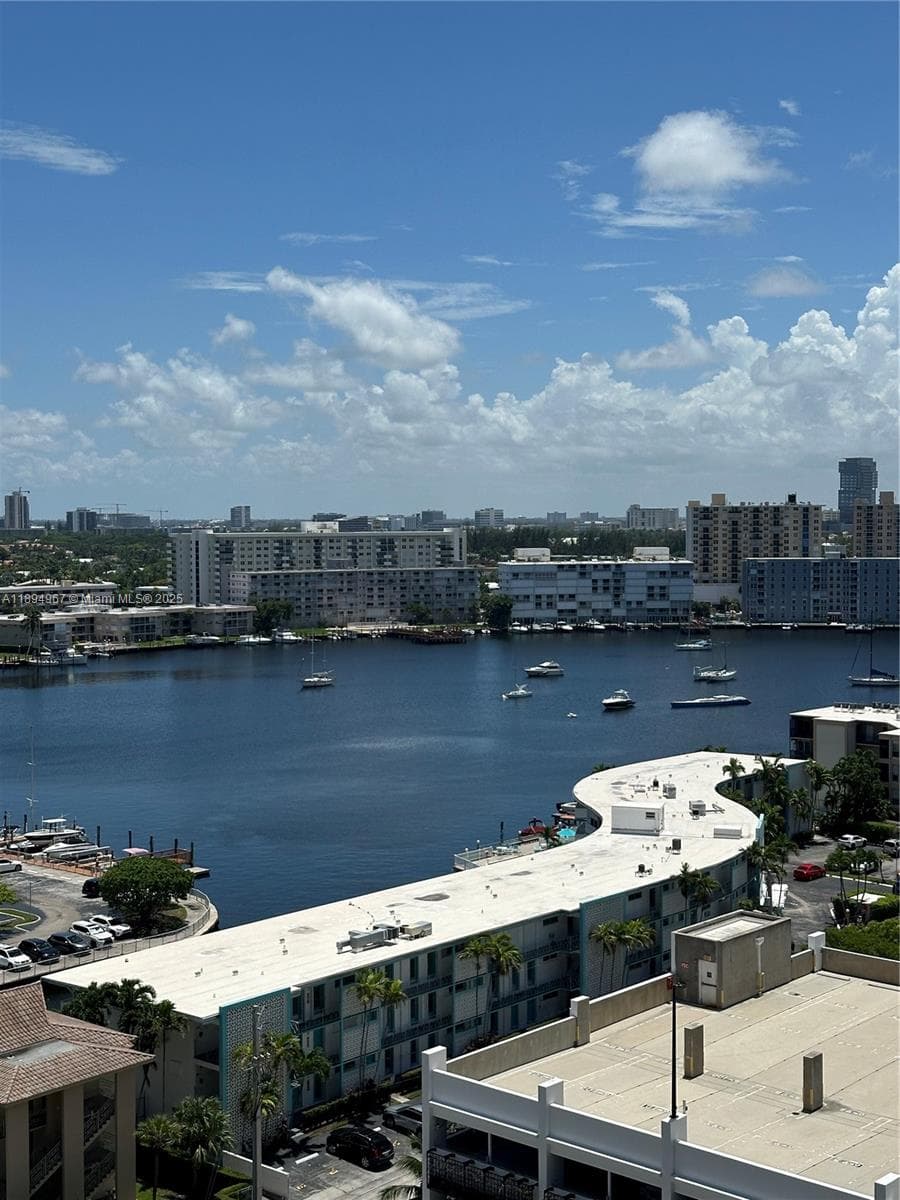 2602 Hallandale Beach Blvd R1507 photo 24