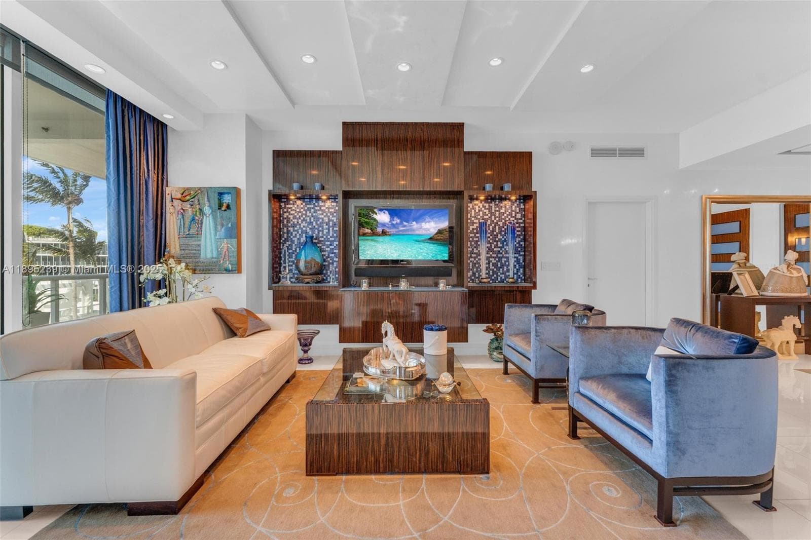50 Pointe Dr 4