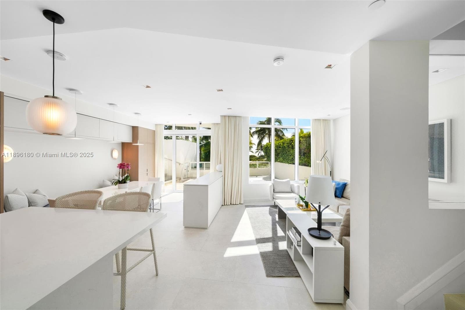 50 Pointe Dr 1