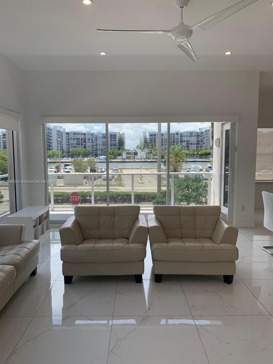 2751 Ocean Dr 208N photo 13