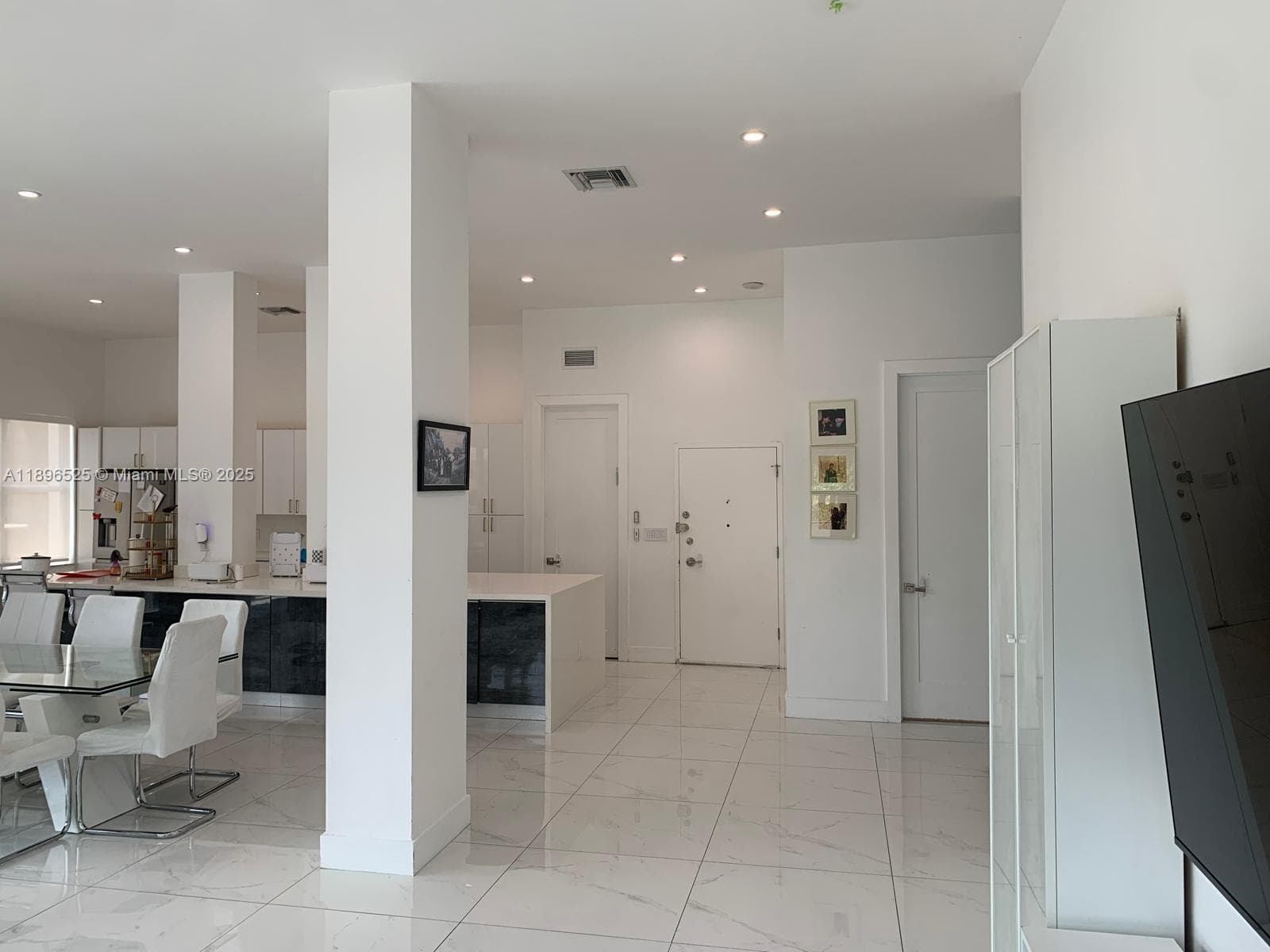 2751 Ocean Dr 208N photo 16