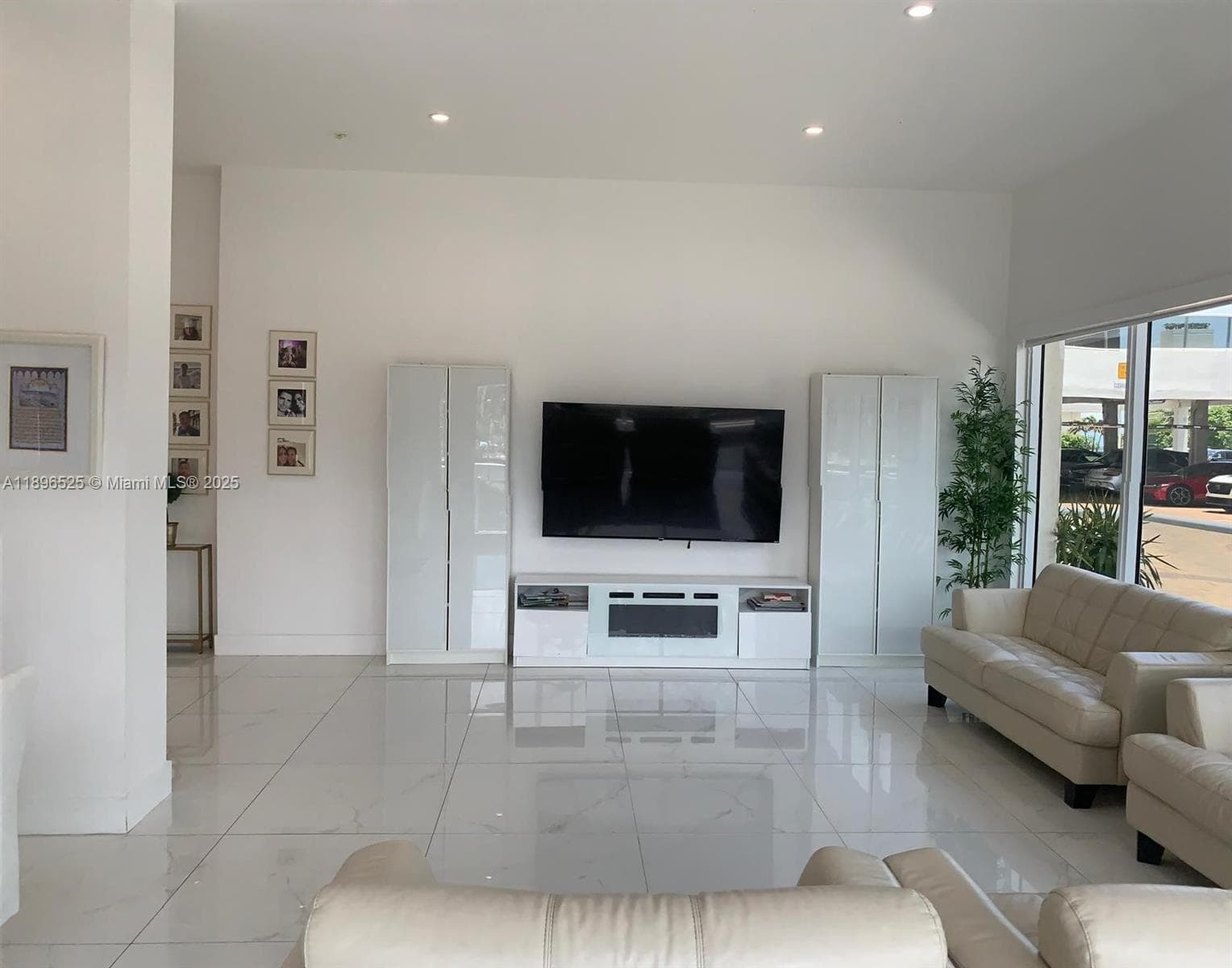 2751 Ocean Dr 208N photo 8