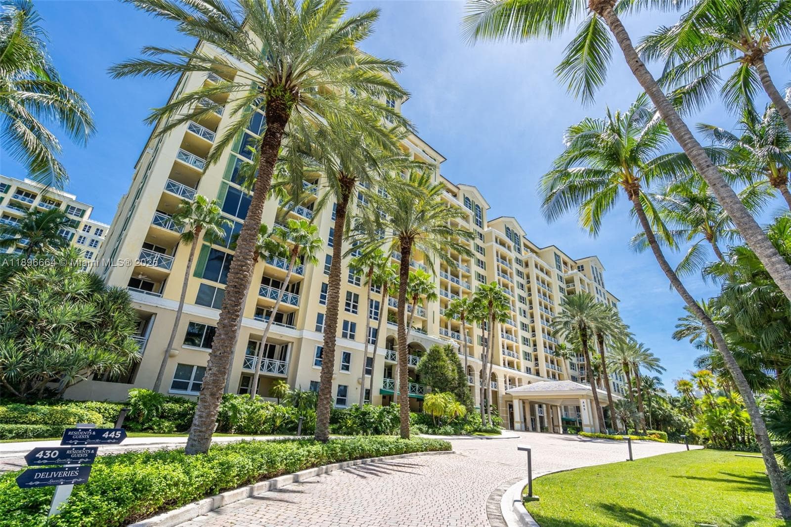445 Grand Bay Dr 4