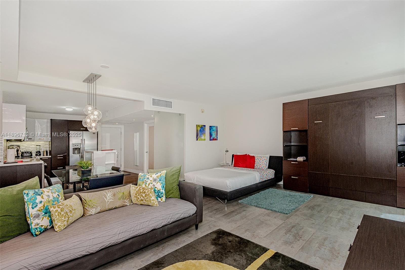 2301 Collins Ave 723 photo 11