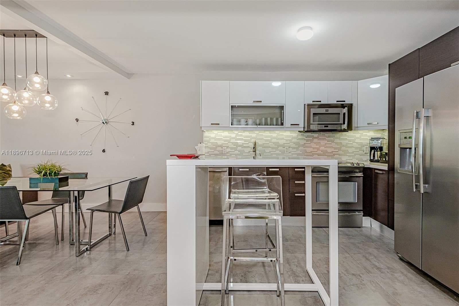 2301 Collins Ave 723 photo 21