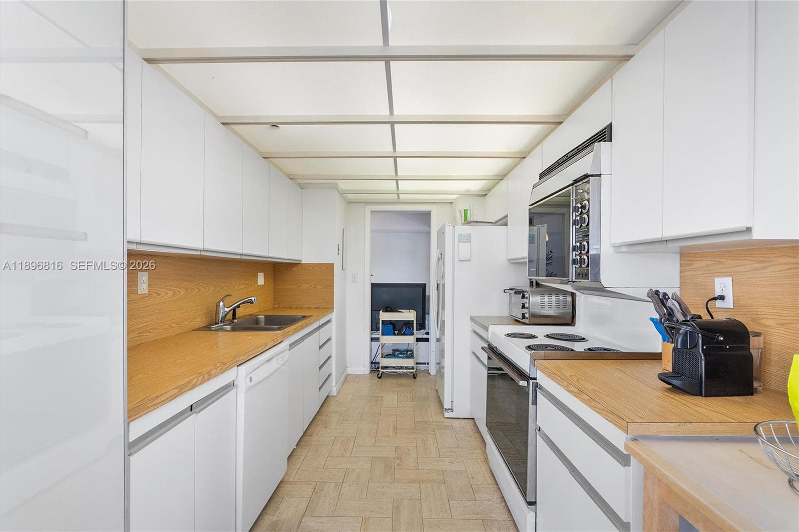 4000 Towerside Ter 402 photo 14