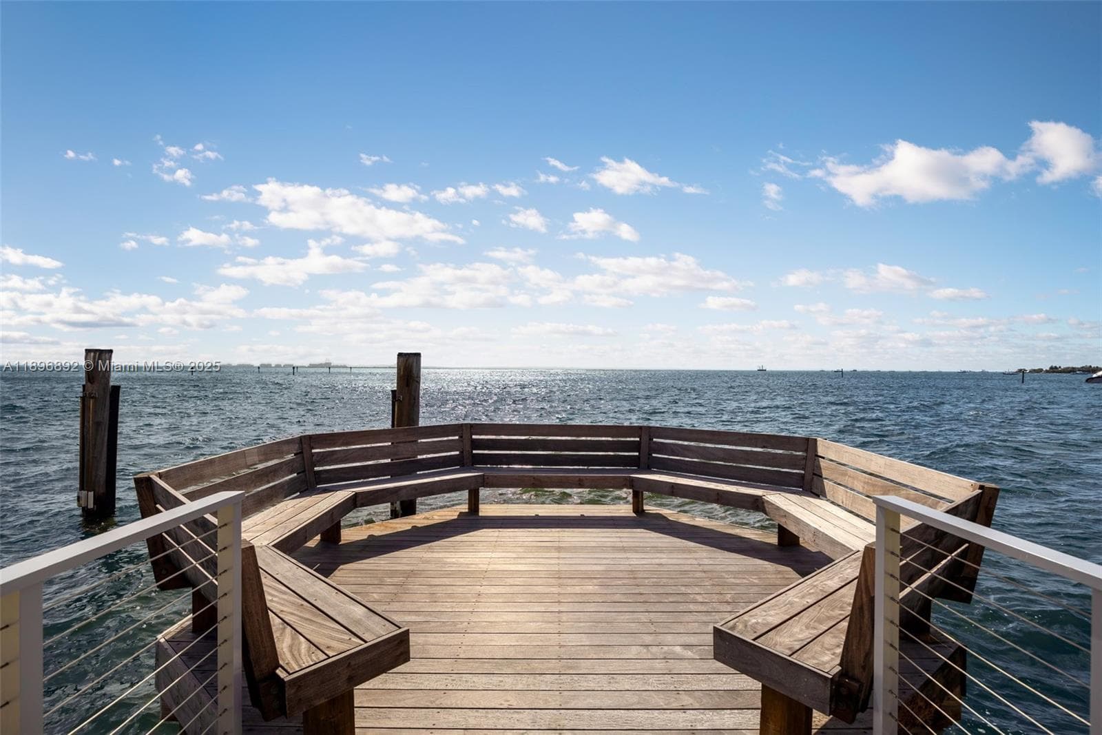 2000 Bayshore Dr 3
