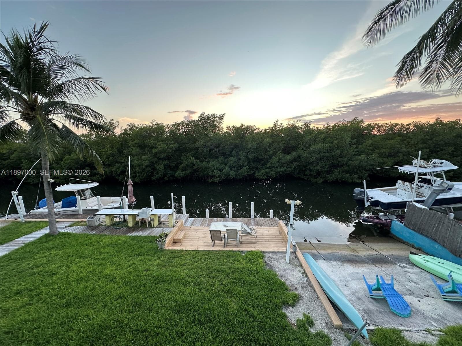 164 Venetian Dr photo 19