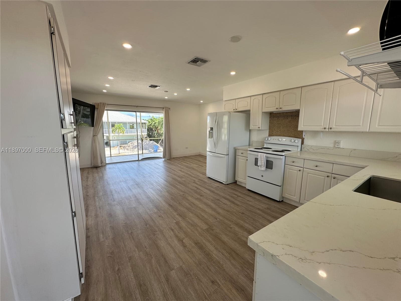 164 Venetian Dr photo 25