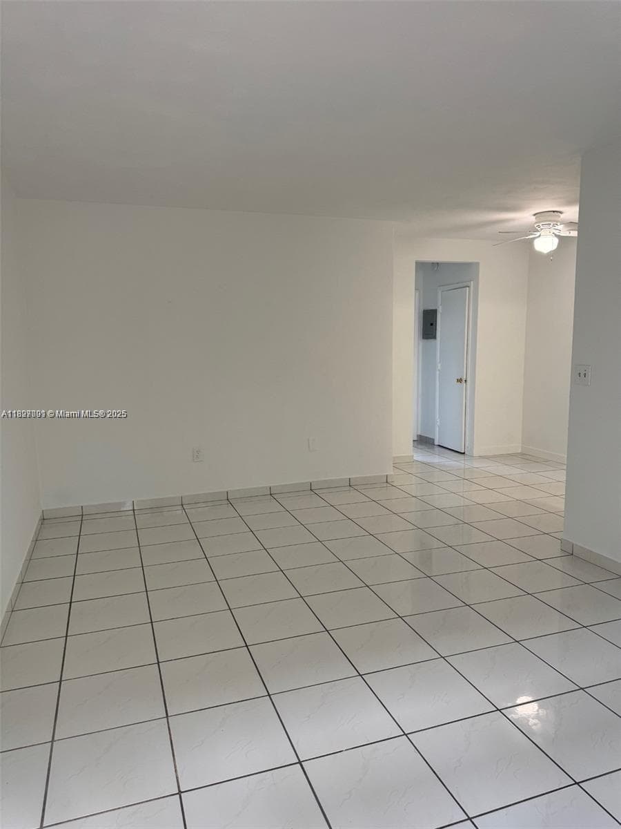 8040 Tatum Waterway Dr 3 photo 6