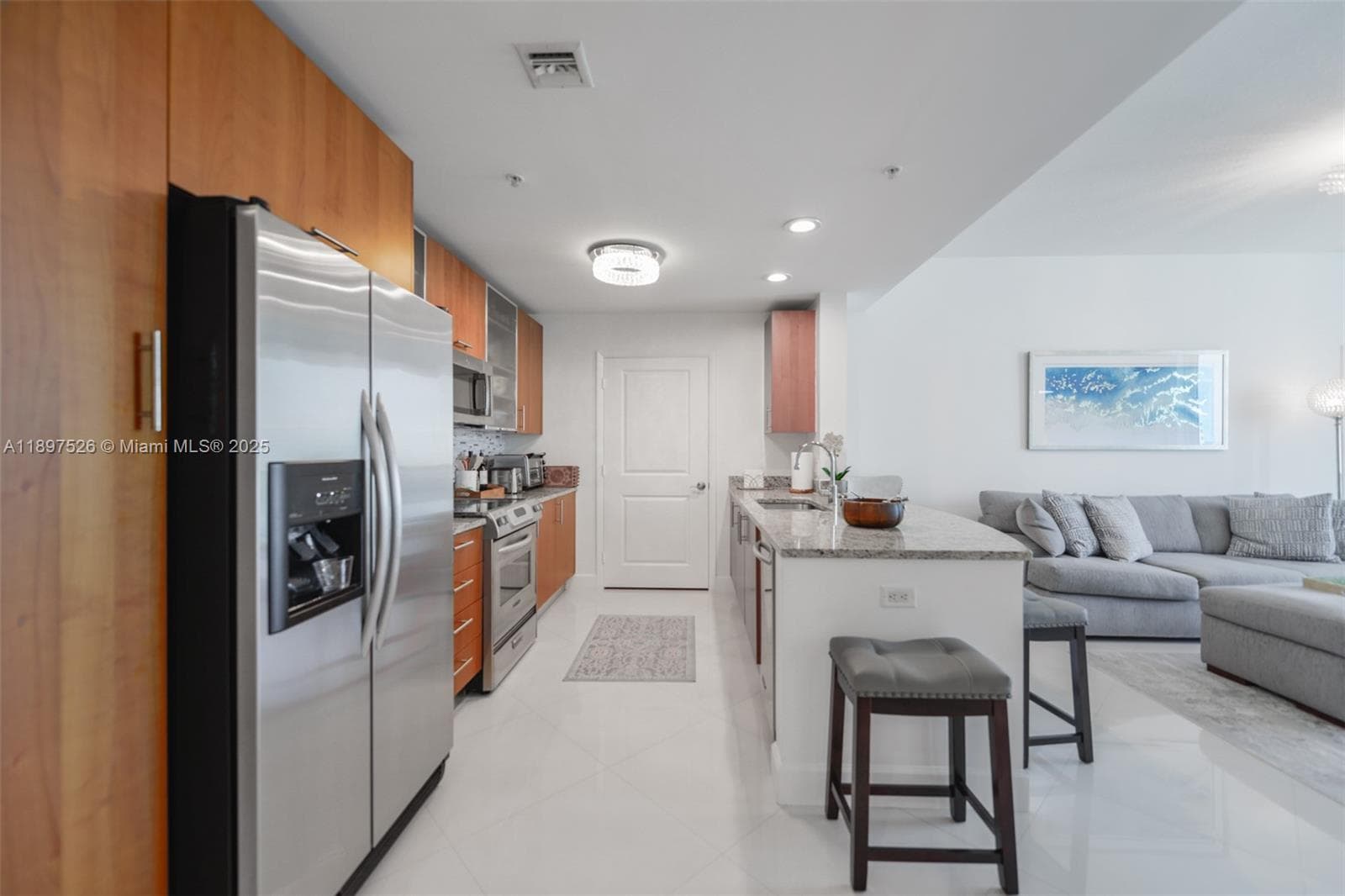 1945 Ocean Dr 2