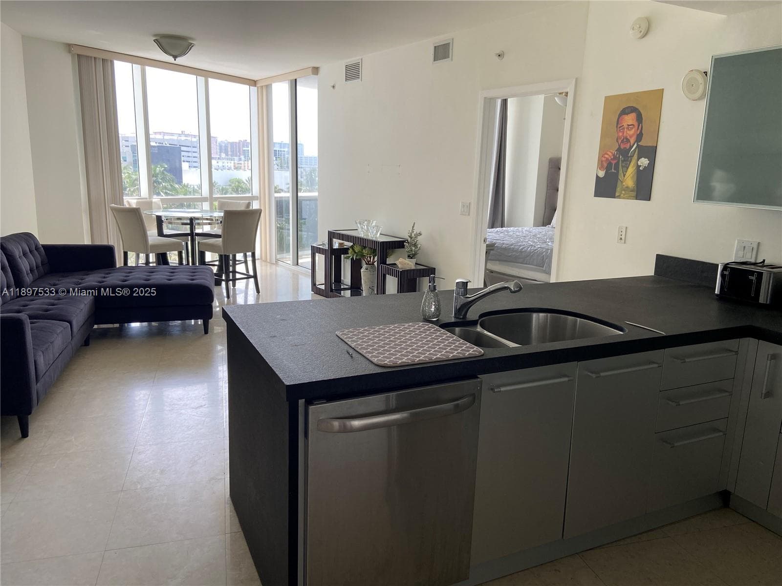 18201 Collins Ave 708 photo 1
