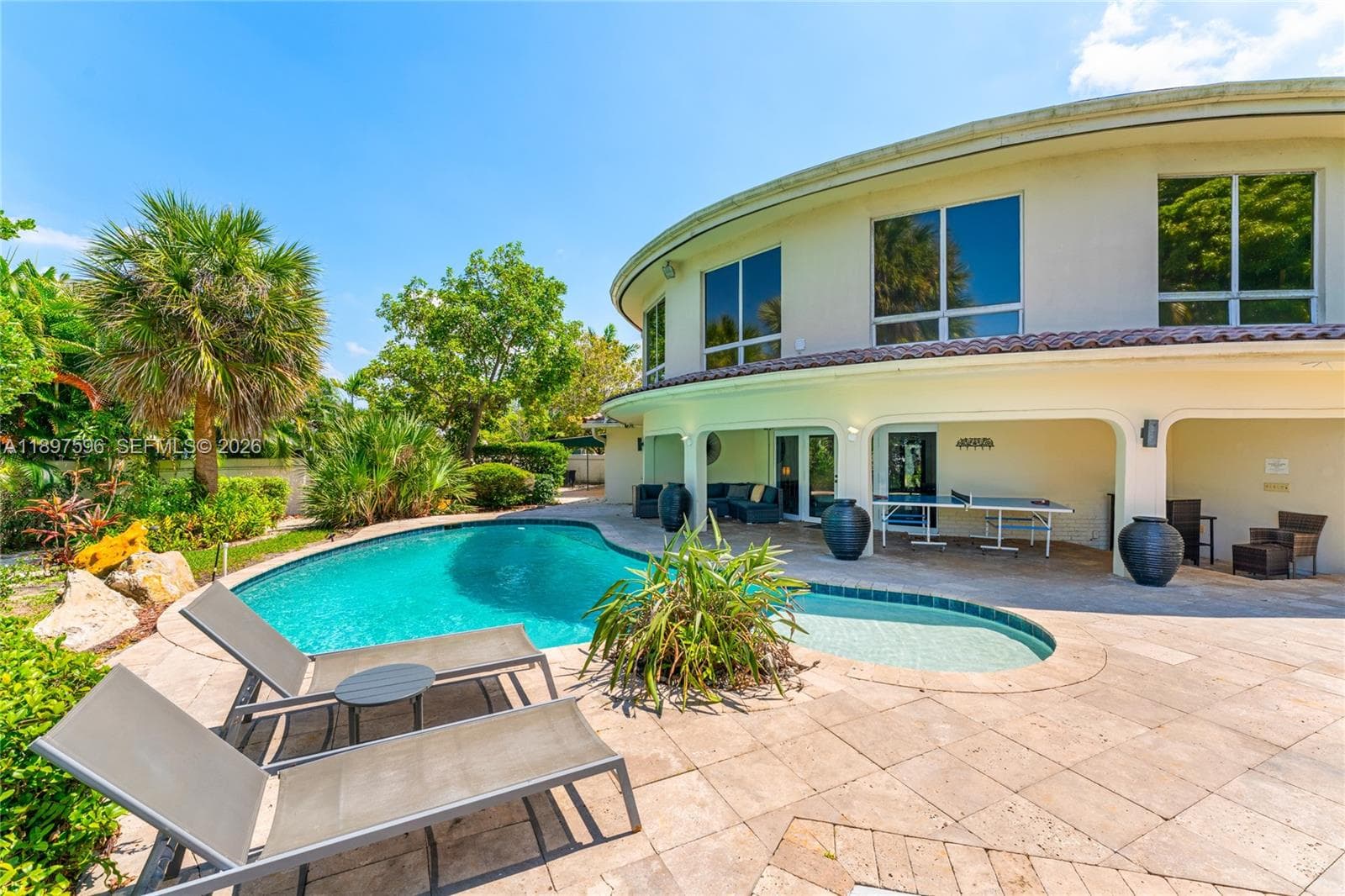 1809 Coral Gardens Dr 3